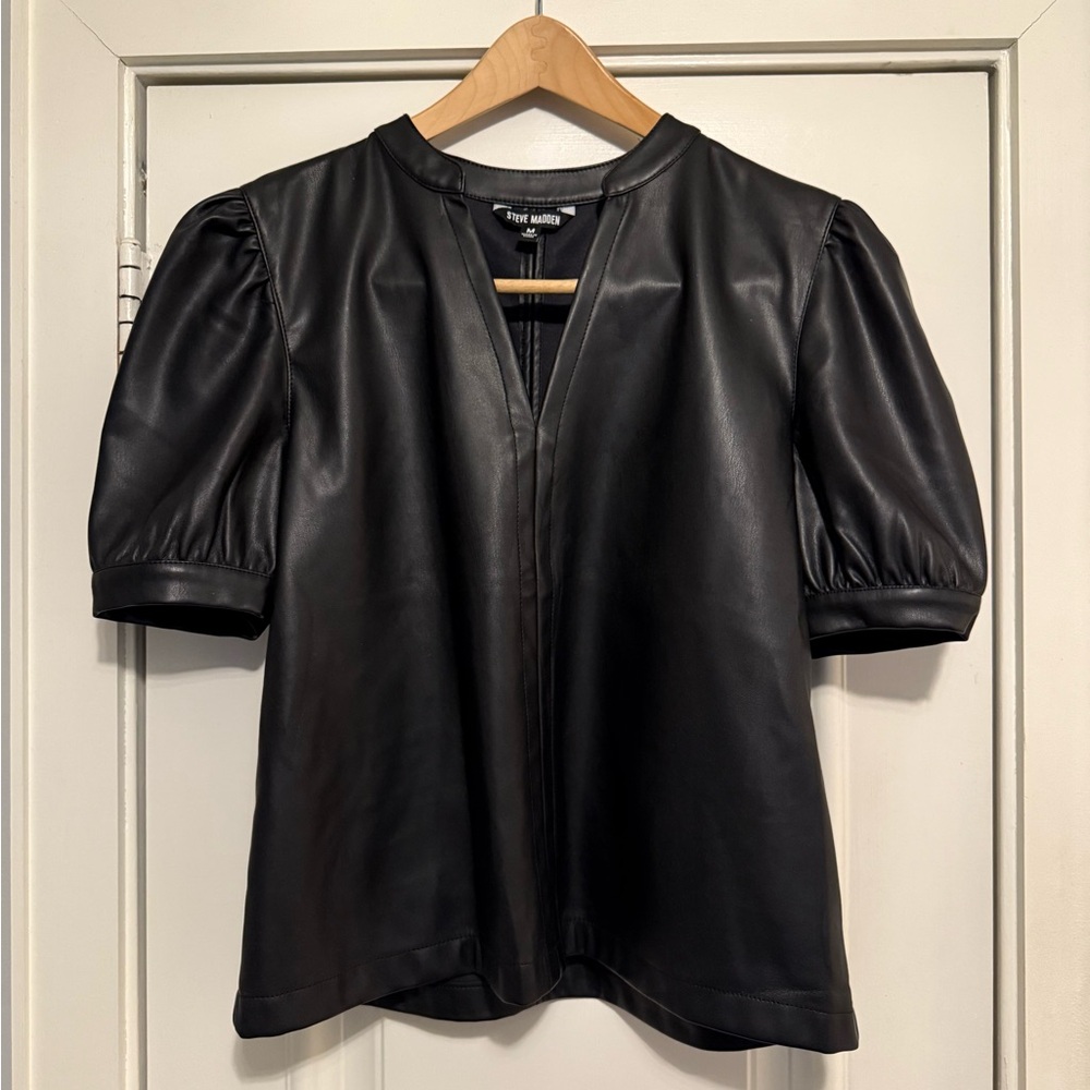 Steve Madden Faux Leather Black Puff Short Sleeve Top. Size Medium